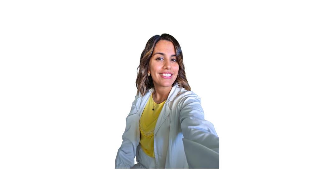 Retrato profesional de Carolina Esquivel, fisioterapeuta